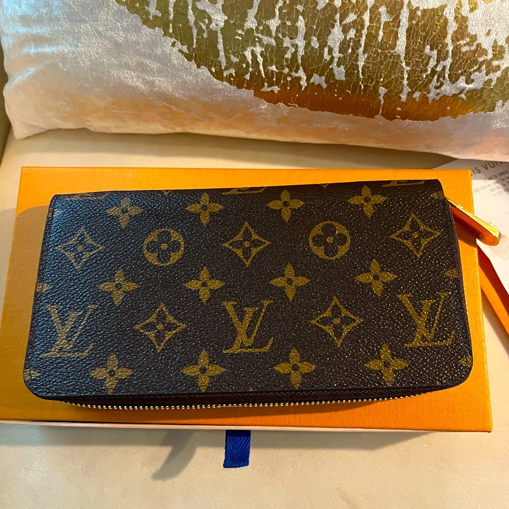 Louis Vuitton Z wallet brand new